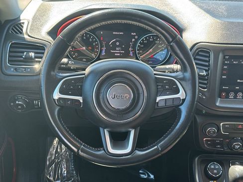 Used 2019 Jeep Compass Trailhawk AWD/4WD image 13