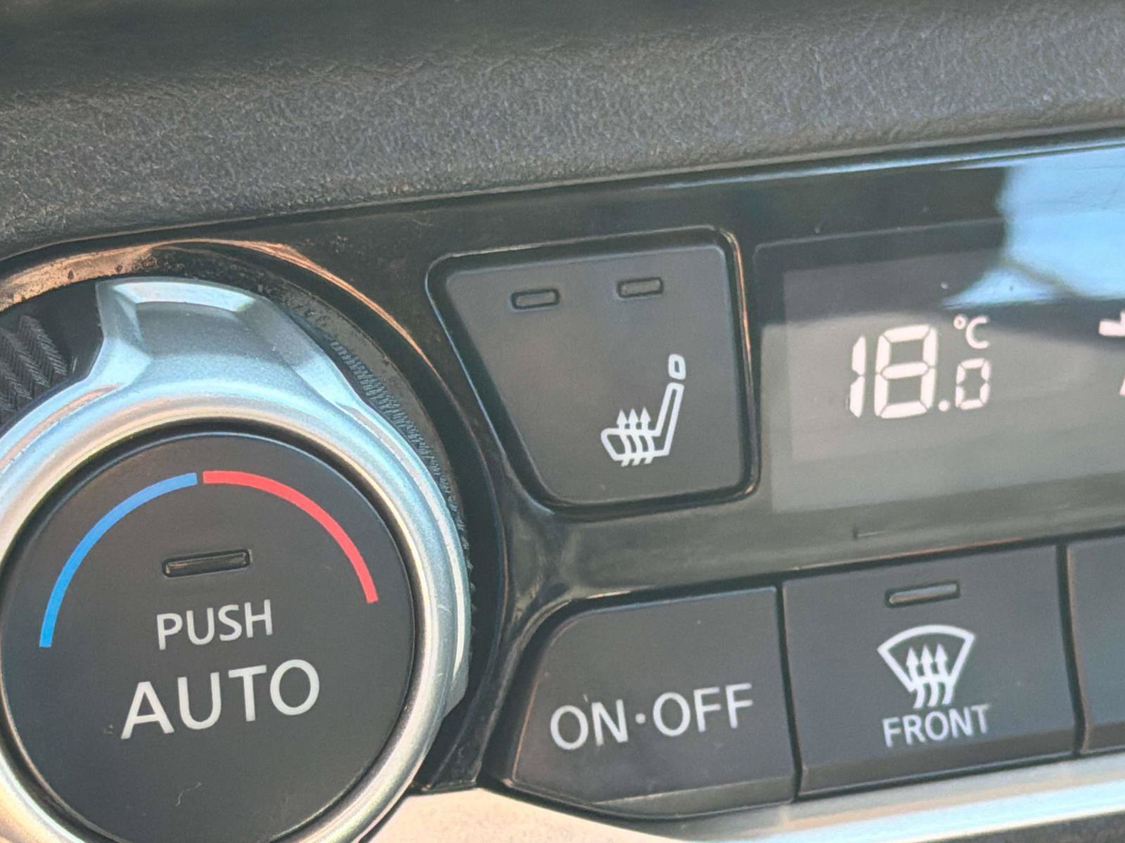 Used 2019 Nissan Kicks S FWD image 35