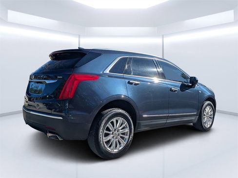 Used 2019 Cadillac XT5 FWD image 3