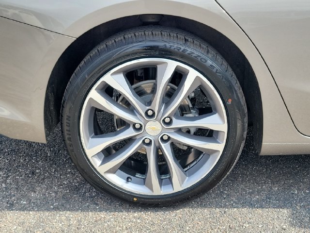 Used 2024 Chevrolet Malibu LT FWD image 6