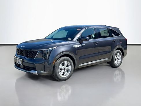 New 2026 Kia Sorento LX FWD image 3