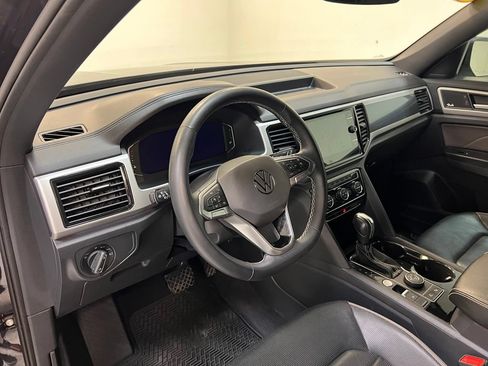 Used 2021 Volkswagen Atlas Cross Sport SEL Premium AWD/4WD image 17