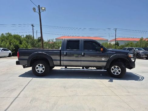 Used 2016 Ford F250 XLT AWD/4WD image 5