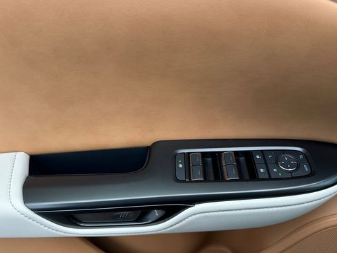 New 2026 Lexus RZ 350e 2WD image 8