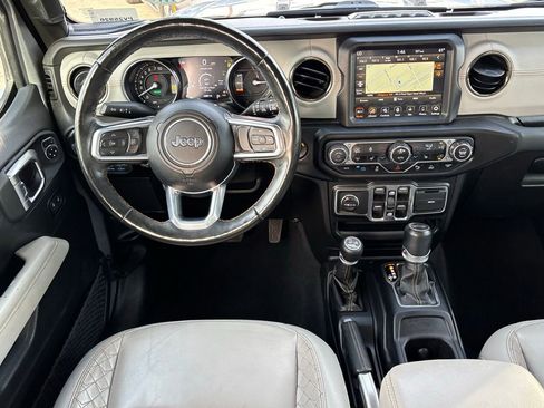 Used 2021 Jeep Wrangler Unlimited Sahara image 21