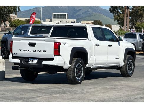 New 2026 Toyota Tacoma TRD Off-Road w/ TRD Off Road Premium Package AWD/4WD image 31