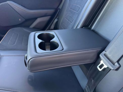 Used 2022 Ford Mustang Mach-E GT image 11