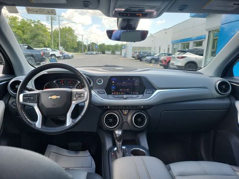 Certified 2019 Chevrolet Blazer LT w/ Sun and Wheels Package image 3