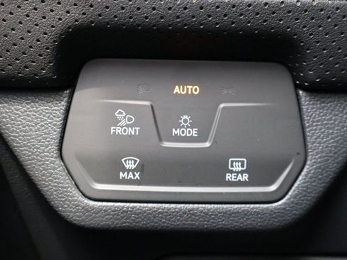 Used 2024 Volkswagen Atlas Cross Sport SEL Premium R-Line AWD/4WD image 42