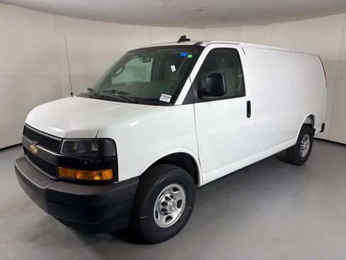 New 2026 Chevrolet Express 2500 w/ Driver Convenience Package RWD image 5