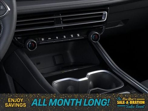 New 2025 Chevrolet Traverse LT w/ LPO, Floor Liner Package image 23