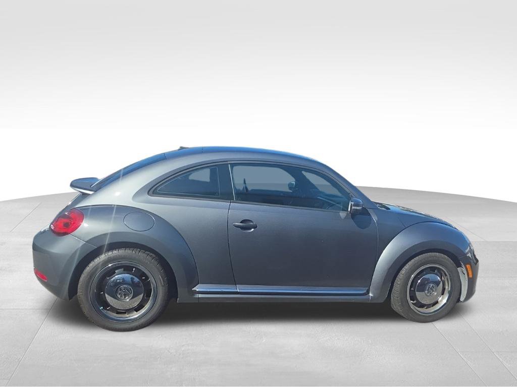 Used 2016 Volkswagen Beetle 1.8T Classic FWD image 7
