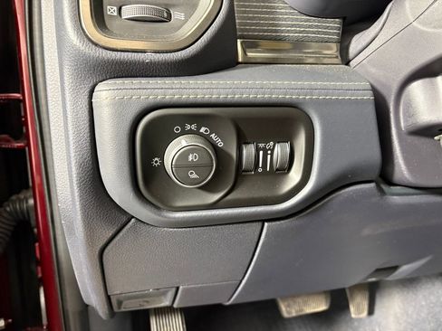 Used 2020 RAM 3500 Limited image 15