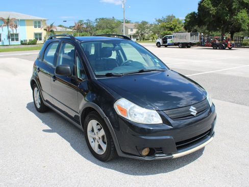 Used 2007 Suzuki SX4 AWD Hatchback image 16