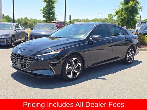 Certified 2022 Hyundai Elantra Limited FWD image 7