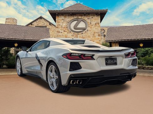 Used 2022 Chevrolet Corvette Stingray Convertible image 4