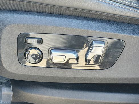 Used 2024 BMW X5 sDrive40i w/ Premium Package image 24