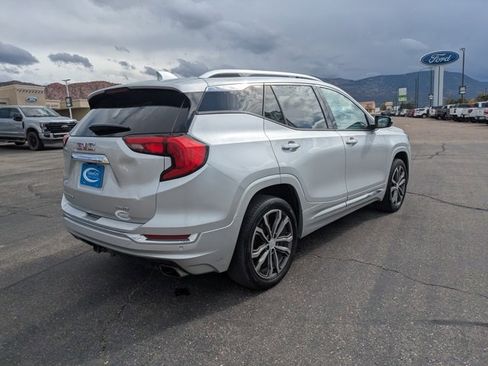 Used 2019 GMC Terrain Denali w/ Advanced Safety Package image 7