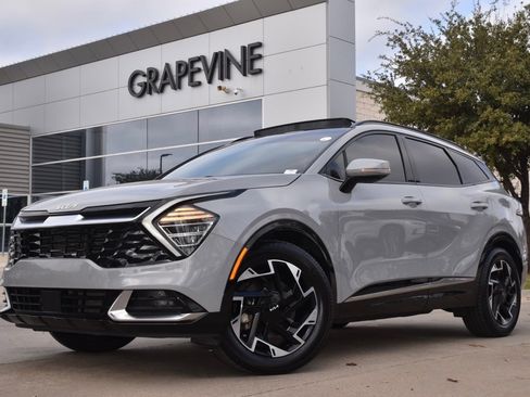 Used 2024 Kia Sportage SX image 2