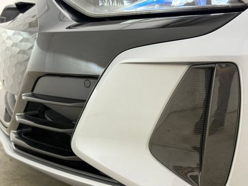 Used 2022 Audi RS e-tron GT w/ Year 1 Package AWD/4WD image 31