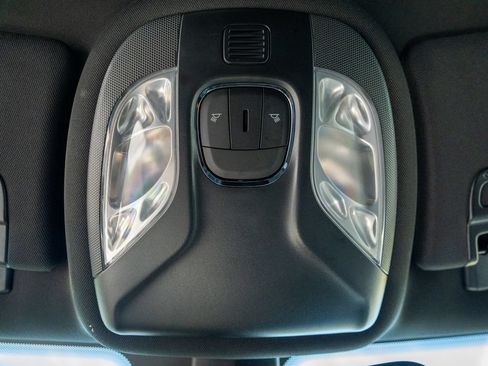 Used 2025 Jeep Compass Limited AWD/4WD image 30