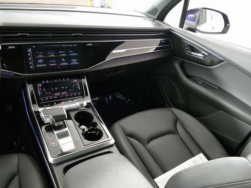 Used 2023 Audi Q7 3.0T Prestige w/ Prestige Package image 27