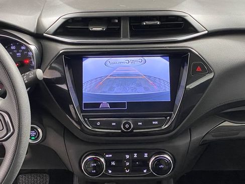 Certified 2023 Chevrolet TrailBlazer LT w/ Convenience Package FWD image 22