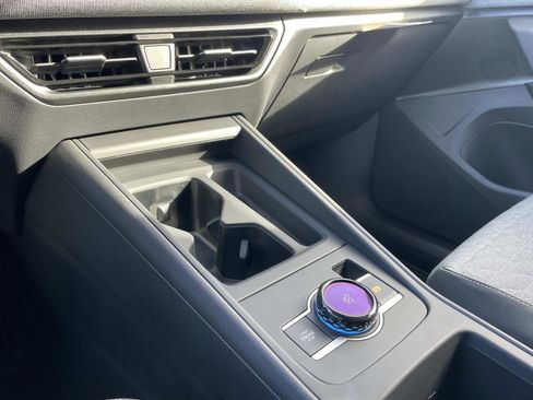 New 2026 Volkswagen Tiguan S FWD image 30