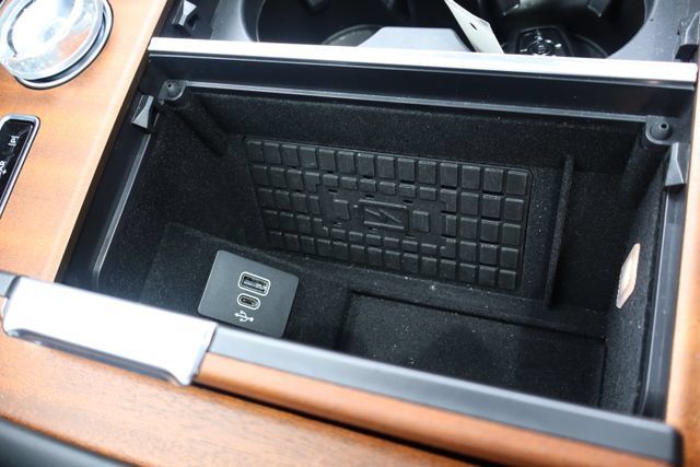 Used 2025 Lincoln Navigator Black Label AWD/4WD image 28