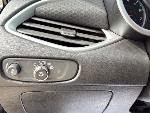 Used 2024 Chevrolet Malibu LS image 18