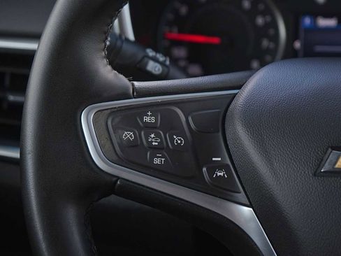 Used 2023 Chevrolet Equinox LT FWD image 17