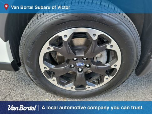 Used 2023 Subaru Crosstrek 2.0i Premium image 10