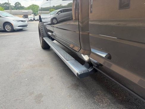 Used 2024 RAM 2500 Tradesman w/ Chrome Appearance Group AWD/4WD image 19