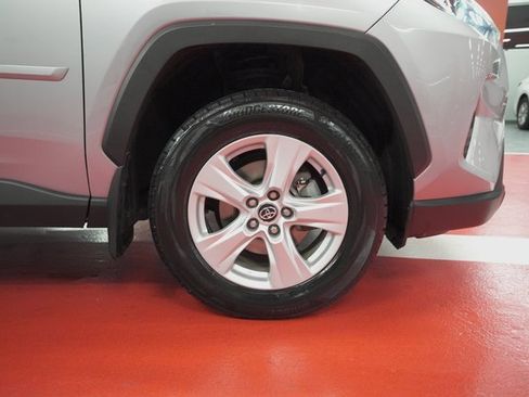 Used 2021 Toyota RAV4 XLE image 32