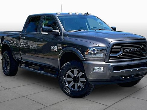 Used 2018 RAM 2500 Laramie w/ Sport Appearance Group AWD/4WD image 3