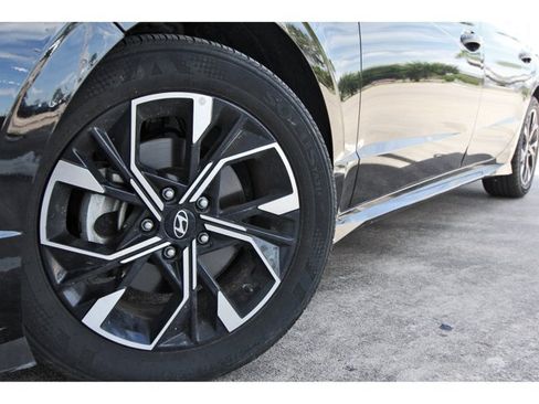 Used 2025 Hyundai Sonata SEL FWD image 29