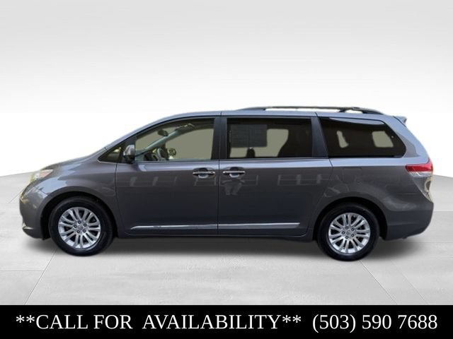 Used 2012 Toyota Sienna XLE FWD image 2