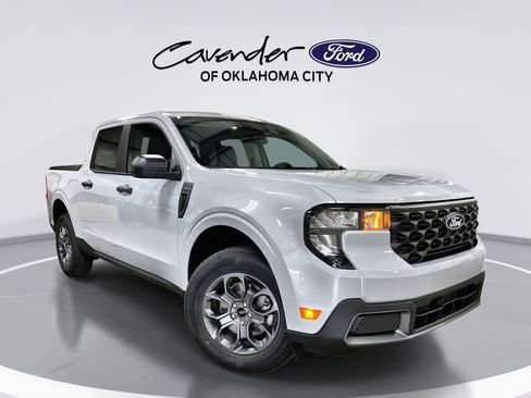 New 2025 Ford Maverick XLT image 32