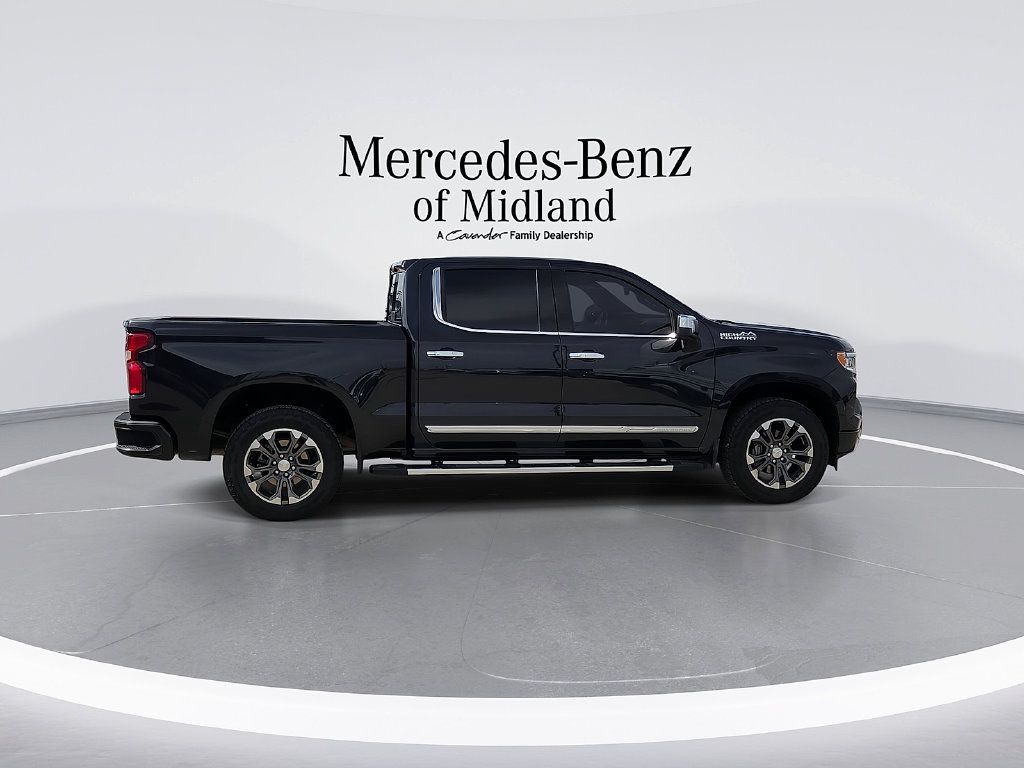 Used 2024 Chevrolet Silverado 1500 High Country w/ Technology Package AWD/4WD image 9