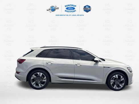 Used 2021 Audi e-tron Premium w/ Convenience Plus Package AWD/4WD image 7
