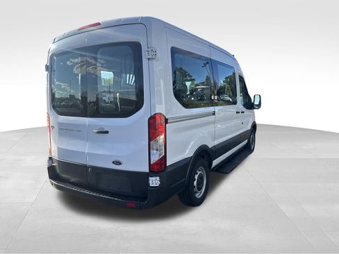 Used 2017 Ford Transit 150 XL image 6