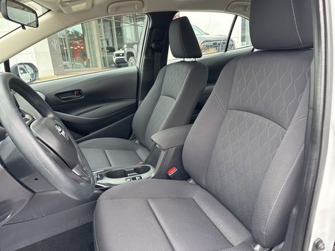 Certified 2025 Toyota Corolla LE image 14