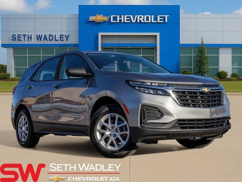 Used 2024 Chevrolet Equinox LS w/ Driver Confidence II Package FWD image 1