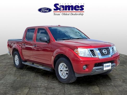 Used 2015 Nissan Frontier SV RWD image 1
