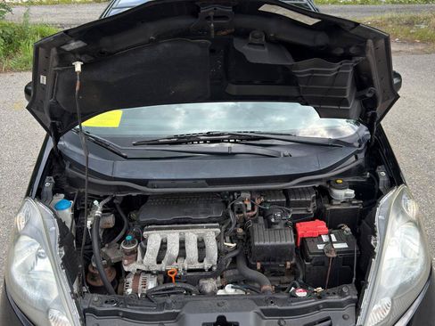Used 2011 Honda Fit image 38