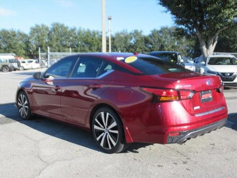 Used 2022 Nissan Altima 2.5 SR image 4