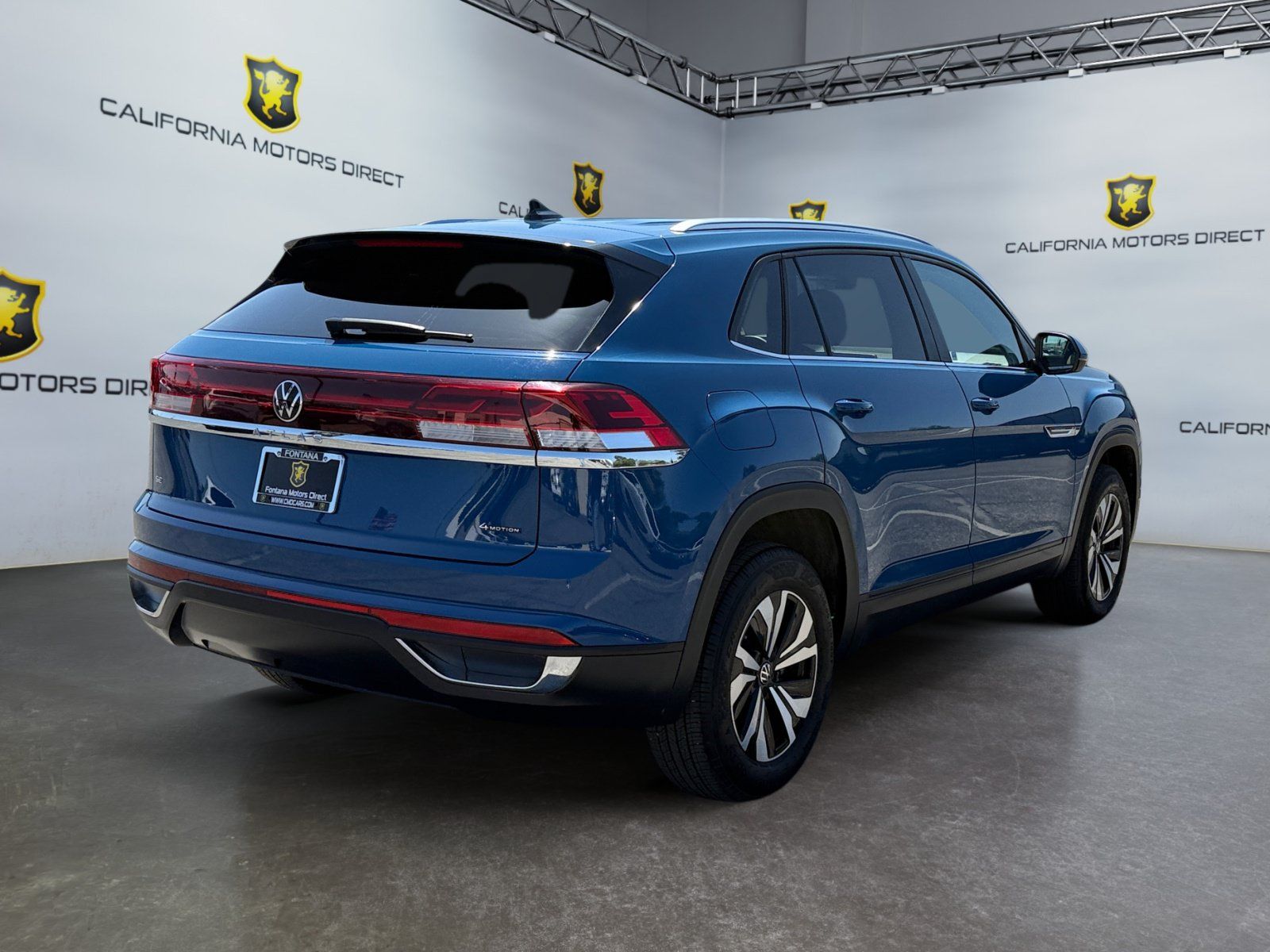 Used 2025 Volkswagen Atlas Cross Sport SE AWD/4WD image 5