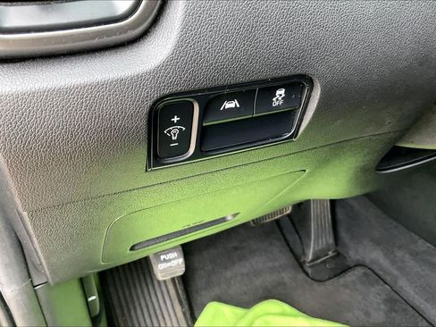 Used 2021 Kia Sorento LX FWD image 31