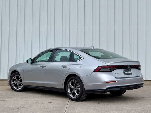 Used 2024 Honda Accord EX image 3