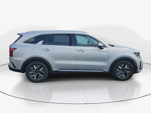 Used 2021 Kia Sorento EX FWD image 2